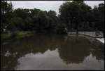 Blick auf das Leinewehr in Hannover/Dhren. Im Hintergrund die Leine. Aufnahme von 14.06.2010.