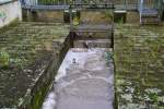 Kleiner Wasserfall bei der Wasserkunst in Hannover.