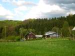 Eine kleine Siedlung mitten im Tal in Wuppertal-Linde.(9.5.2013)