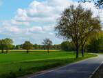 Blick über die Bauerschaft Landersum an der Grenze zu Wettringen=Haddorf, 03.05.2022