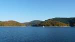 Blick auf den Biggesee und die wunderschnen Herbstfarben der Wlder.