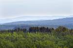 Blick von den Externsteinen in süd-östlicher Richtung. Aufnahme: Juli 2007.