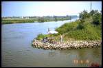 Minden Westfalen - Einmndung von der Schleuse in die Weser, Sommer 1993, digitalisiertes Dia