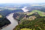 Luftiger Blick auf die Loreley und den Rhein Richtung Koblenz - 16.06.2005