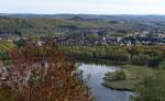 Blick von der Bergehalde der ehemaligen Grube Gttelborn ber das Fischbachtal und den Saarkohlenwald.