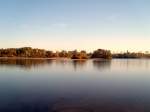 Eine einzigartige Seenlandschaft umgibt das Schlo und den Ort Moritzburg in Sachsen. Aufnahme vom 20.9.2012