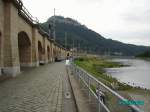 Das sind ja gleich drei Dinge auf einmal: Elbe - Bahndamm - Festung Knigstein.