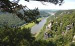 Die Elbe östlich von der Stadt Wehlen. Aufnahme: Juni 2014.