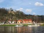 Blick ber die Elbe auf den am rechten Ufer liegenden Kurort Rathen / Schsische Schweiz; 31.03.2008  