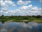 Blick von unterhalb der Elbbrcke auf die Stadt Wittenberg.