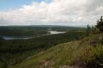 Blick vom Gipfel der Scharfensteinklippe ber den Eckerstausee und Bergreihen des westlichen Oberharzes; Aufnahme vom Nachmittag des 22.06.2013...