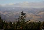 Wanderung vom Hasseröder Ferienpark zum Schloss Wernigerode.
Blick in den Harz bei Wernigerode. In weiter Ferne ist sogar noch ein wenig Schnee zu sehen.
[11.3.2015 | 10:44 Uhr]