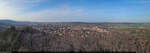 Panorama vom Großvaterfelsen an der Blankenburger Teufelsmauer ins nördliche Harzvorland. Unterhalb des Felsens liegt die Stempelstelle 76 der Harzer Wandernadel.

🕓 17.3.2024 | 16:22 Uhr