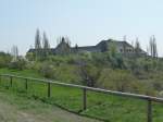 Blick vom Wanderweg am Flugplatz auf den Fliegerhorst bei Laucha - 25.04.2010