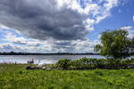 Dunkle wolken über der Schlei vor Arnis. Aufnahme: 11: mai 2020.