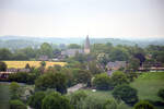 Landschaft bei Quern i  Nordangeln (Kreis Schleswig-Flensburg). Blick vom Bismarkturm in südlicher Richtung. Aufnahme: 7. Juni 2021.