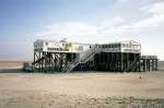 ARCHE NOAH   Pfahlbau am Strand von St. Peter-Ording, 2004