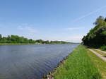 Der Nord-Ostsee-Kanal bei der geteilten Ortschaft Sehestedt -am 28.05.2017