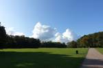 Hamburg am 3.10.2019: Wolken über dem Öjendorfer Park /