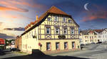 Gaststätte zum Mohren in Eisenberg am Abend.