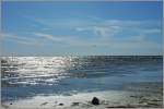 Sonne und Wasser zaubern eine besondere Stimmung an der Küste von Pärnu.