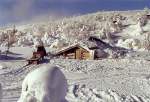 Schutzhtte Nammalakuru in der Palastunturi in der Nhe von Muonio an der finnisch-schwedischen Grenze im Mrz 1994, einen schneereichen Winter in diesen Gebiet. An der Htte fhrt eine Langlaufloipe vorbei, im ganzen Gebiet gibt es ca. 1000 km Loipe, bei solchen Wetter ein wunderschnes Gebiet.