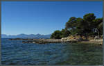 Die Insel Sainte-Marguerite vor der Küste von Cannes bietet auf ihrer Südseite zahlreiche schön gelegene Buchten.