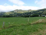 Ausblick auf Berge im Gebiet des Monts du Cantal bei Dienne, Zentralmassiv (21.07.2018)