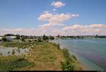 Blick vom Seeburgpark in Kreuzlingen (CH) auf den Bodensee Richtung Konstanz.