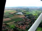 Weiter geht der Rundflug vorn ber Eixe und links ber die Autobahn A2.