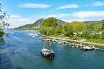 Yachthafen am Rhein in Bad Honnef mit Blick bis zum Drachenfels - 30.04.2017