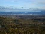 Herbst im Kaiserstuhl, Blick vom Lenzenberg, im Hintergrund Freiburg und der Schwarzwald, Okt.2010