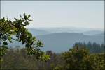 Herbstlicher Blick ber den Naturpark der Obersauer.