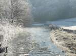 Wenn die Sonne das eiskalte Wasser der Sauer erwrmt, bildet sich dieser Dunst ber dem Fluss.