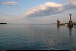 Abendstimmung im Hafen Konstanz am Bodensee.
Am rechten Rand ist die Imperia-Statue zu erkennen.
[8.7.2018 | 20:17 Uhr]