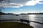 Rhein bei Hochwasser im Gegenlicht bei Bonn-Oberkassel - 13.01.2015