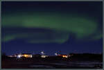 Polarlichter sind am 12.10.2022 über der Inuit-Siedlung Kuujjuaq zu sehen.
