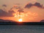 Der erste Sonnenaufgang nach zweimonatiger Polarnacht am 20.01.2001 in Vads. Der Mast ist ein Luftschiffmast. Hier machten die  Norge  und  Italia  vor ihren Artktisexpeditionen 1926 und 1927 fest.