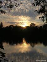 Sonnenuntergang über dem Nordparkteich in Gladbeck (NRW, 11. September 2008)