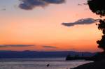 Sonnenuntergang am Strand von Tučepi an der kroatischen Adriaküste. Aufnahme: Juli 1009.