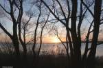 Sonnenuntergang über dem Salzhaff bei Rerik (Landkreis Rostock, Mecklenburg-Vorpommern, November 2011)