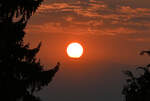 Sonnenuntergang über der Eifel bei Bad-Münstereifel - 05.05.2022