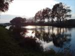 Die letzten Sonnenstrahlen des Tages über dem Elbe-Lübeck-Kanal Nähe Lanzer See; 09.11.2014
