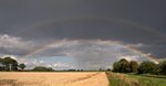 Abziehender Regenschauer mit zwei Regenbögen, aufgenommen am 10.08.16 im Heeder Bruch (sö.