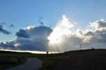 Wolkenbildung mit Sonnenspiegelung ber der Eifel bei Euskirchen - 19.10.2011