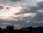 Sturmtief Emma hatte auch seine schnen Seiten. Aufgewhlter Himmel ber Erpeldange/Wiltz (Luxemburg) am Samstag, den 01.03.08 gegen 18.15 Uhr.