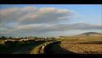 Blick entlang der Kstenstrasse auf der Finvarra-Halbinsel, Irland Co.