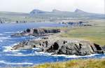 Küstenabschnitt an der Dingle-Halbinsel. Aufnahme: Juli 1991 (eingescanntes Dia).