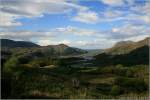 Blick vom Aussichtspunkt  Ladies View  auf die Seen des Killarney Nationalparks (N71 von Killarney nach Kenmare), Irland Co.