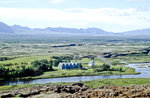 Þingvellir - Hier wurde bereits um 930 einmal jährlich während zwei Wochen im Juni die traditionelle gesetzgebende Versammlung Alþing abgehalten.